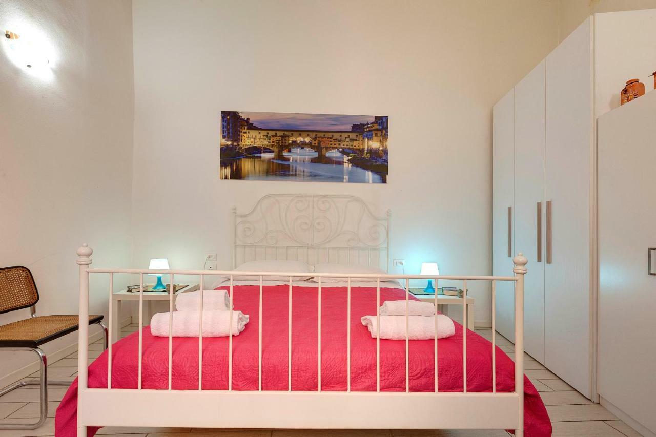 Appuntamento A Ponte Vecchio Appartement Florence Buitenkant foto