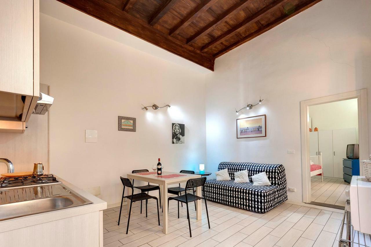 Appuntamento A Ponte Vecchio Appartement Florence Buitenkant foto