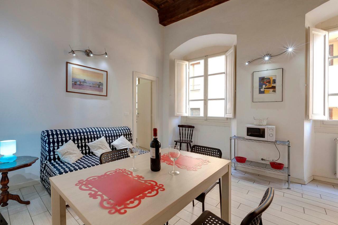 Appuntamento A Ponte Vecchio Appartement Florence Buitenkant foto