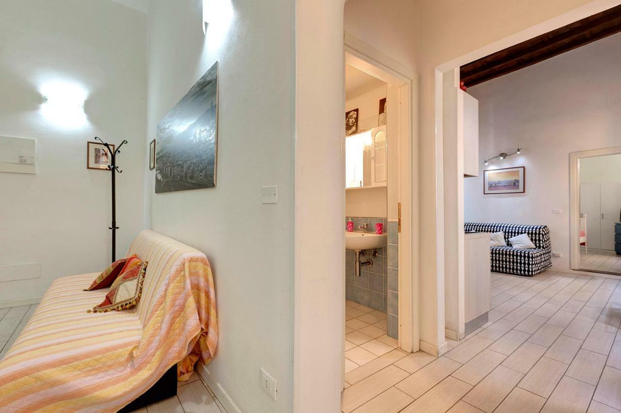 Appuntamento A Ponte Vecchio Appartement Florence Buitenkant foto