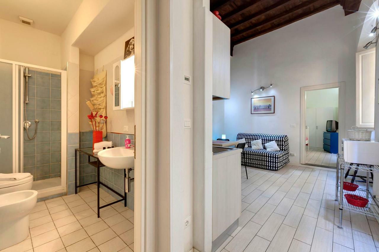 Appuntamento A Ponte Vecchio Appartement Florence Buitenkant foto